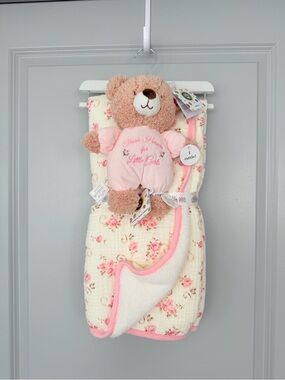 NWT Little Me Cream Floral Blanket with Pink Teddy Plush